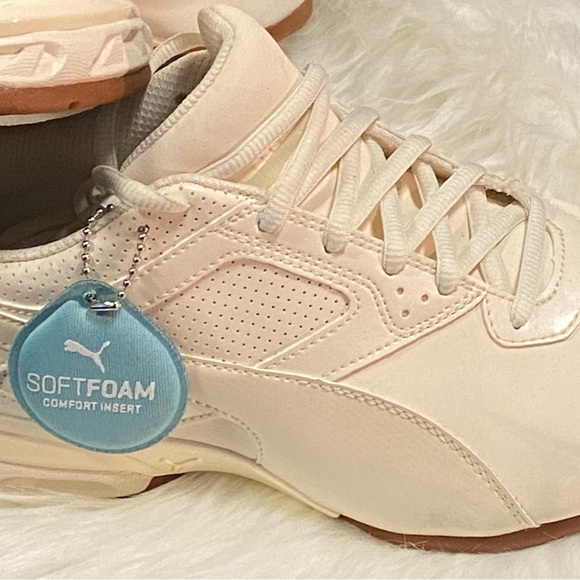 Puma - Picture 7 of 10